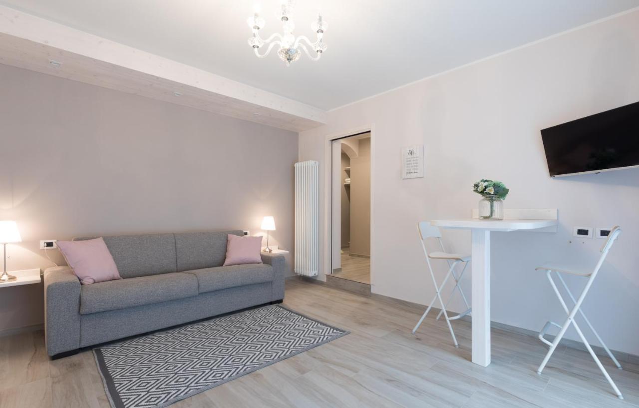 Residenza Conca Verde B&B Il Monolocale Rogolo Eksteriør billede